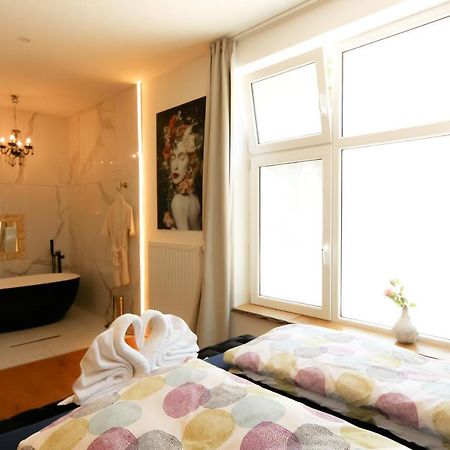 Luxuryholiday Apartment Wina Bagian luar foto